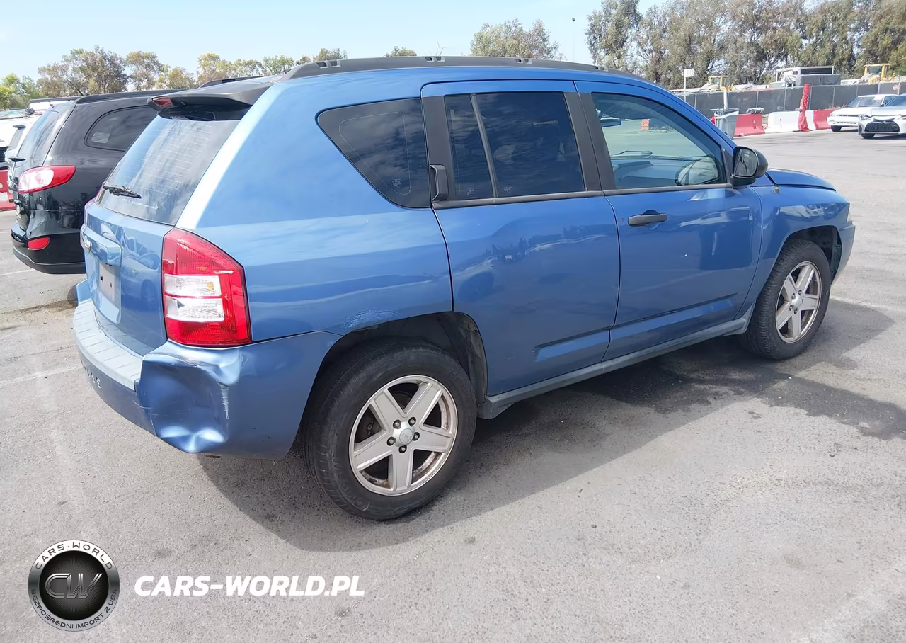 2007 Jeep Compass Sport VIN:1J8FT47077D334830 - 4