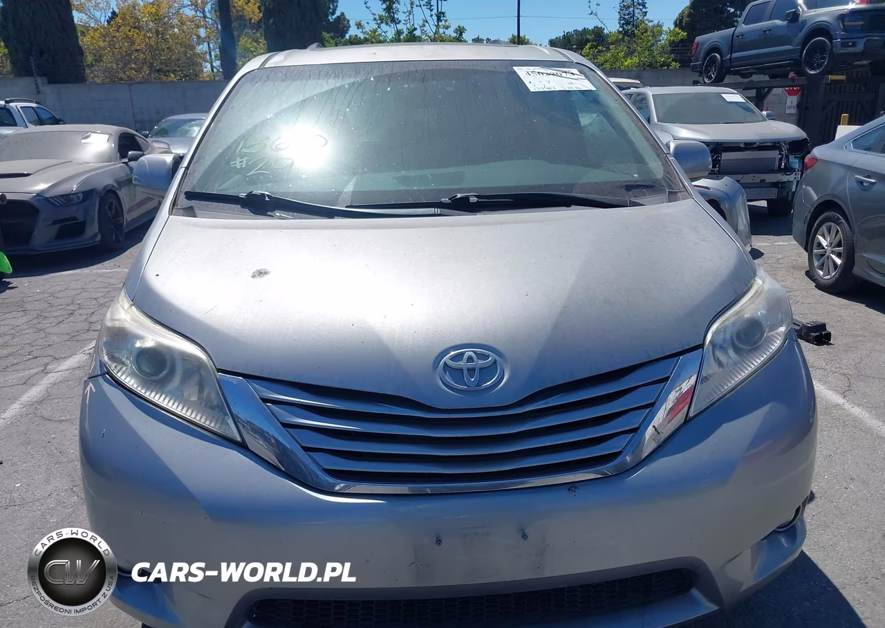 2017 Toyota Sienna Xle 8 Passenger VIN:5TDYZ3DC5HS788409 - 13