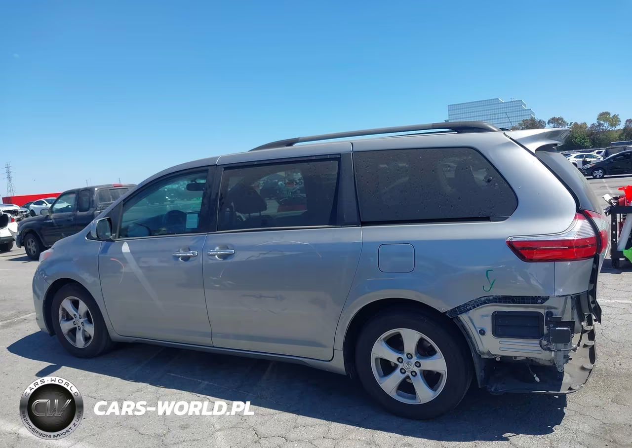 2017 Toyota Sienna Xle 8 Passenger VIN:5TDYZ3DC5HS788409 - 15