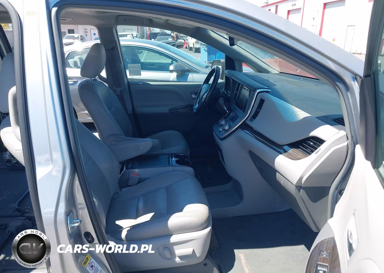 2017 Toyota Sienna Xle 8 Passenger VIN:5TDYZ3DC5HS788409 - 5