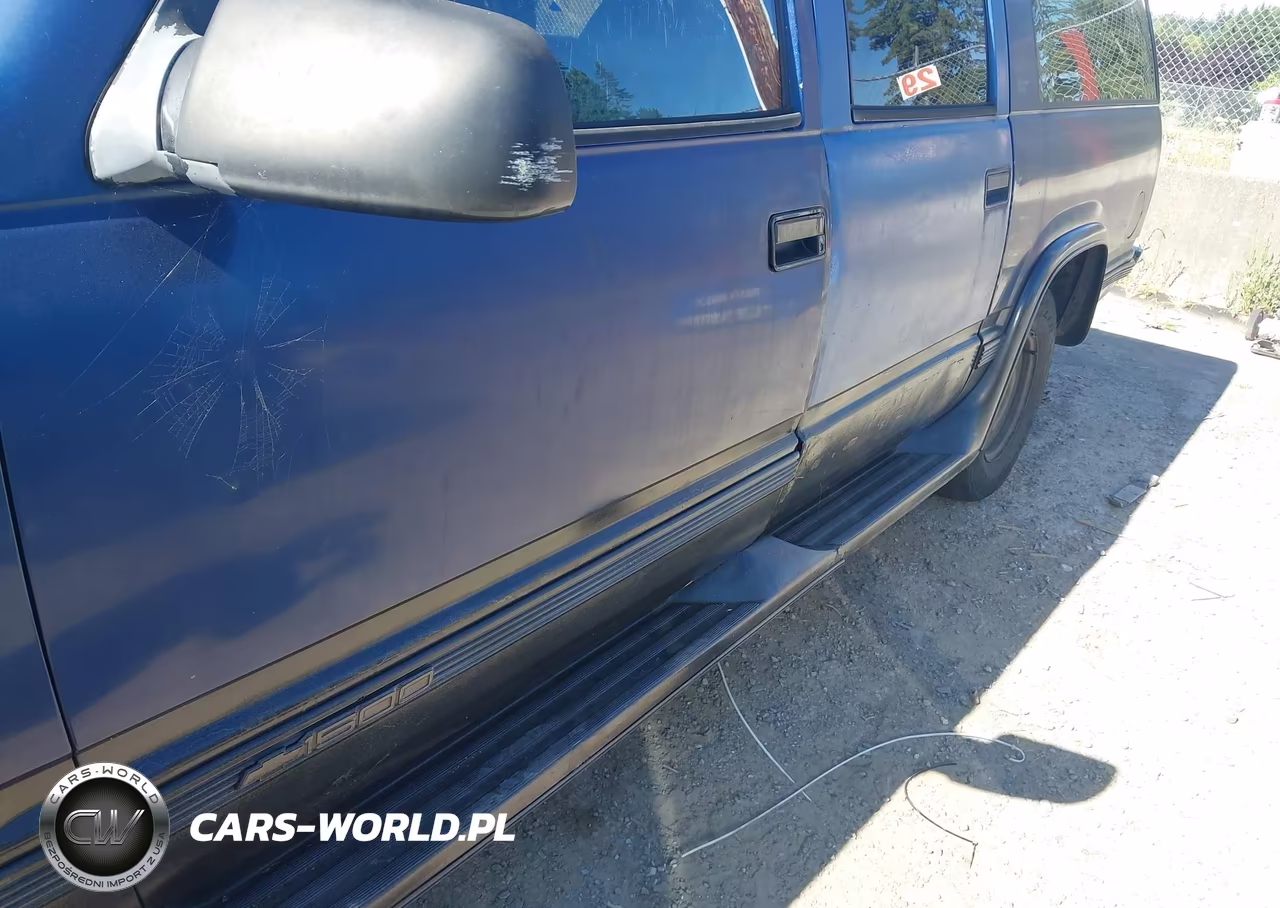 1994 Chevrolet Suburban C1500 VIN:1GNEC16K6RJ303276 - 14