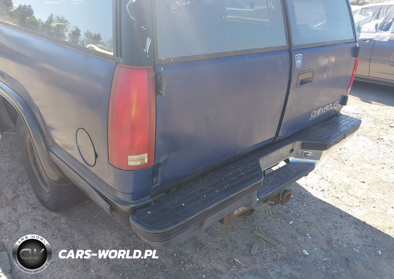 1994 Chevrolet Suburban C1500 VIN:1GNEC16K6RJ303276 - 6