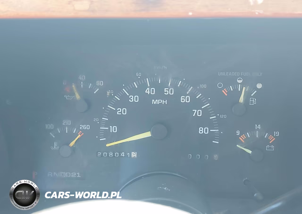 1994 Chevrolet Suburban C1500 VIN:1GNEC16K6RJ303276 - 7