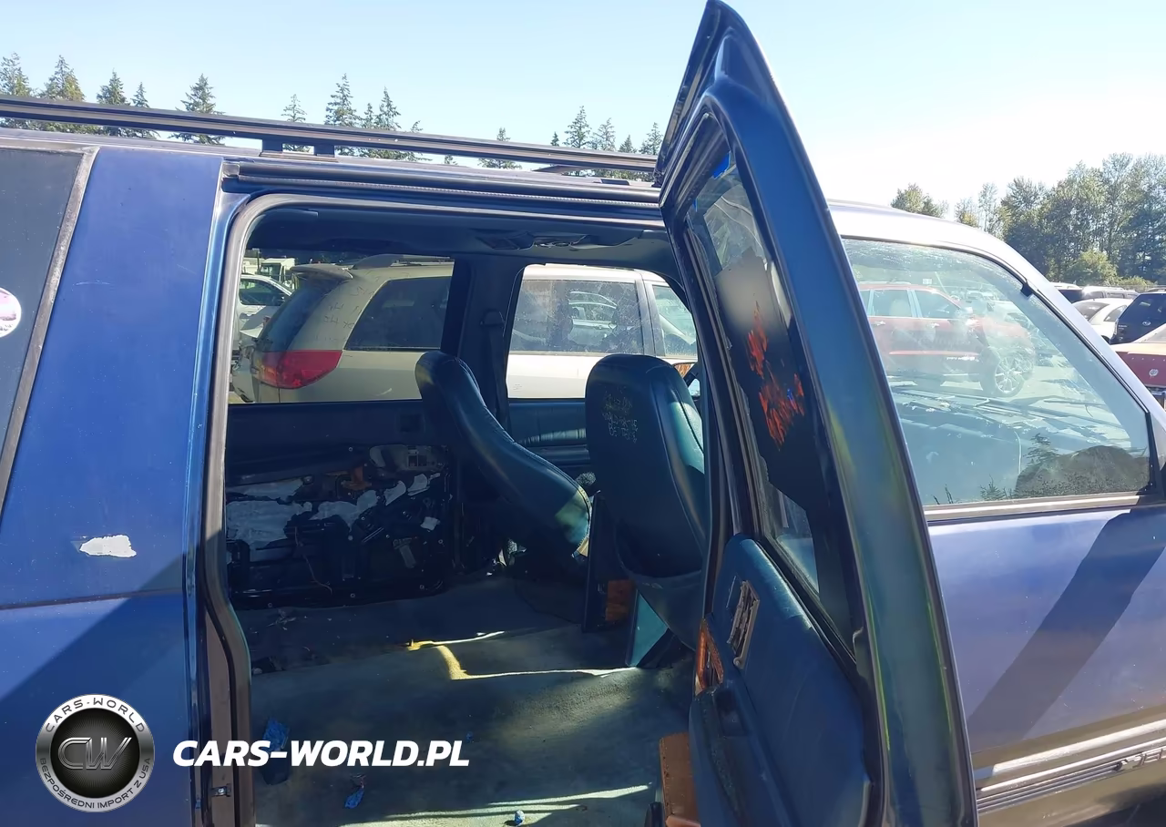 1994 Chevrolet Suburban C1500 VIN:1GNEC16K6RJ303276 - 8