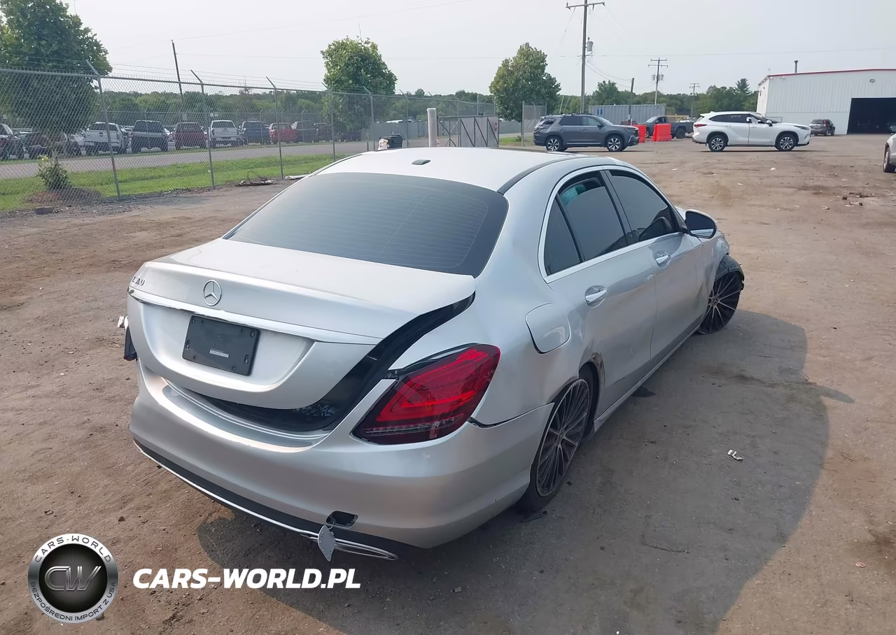 2021 Mercedes-Benz C 300 Sedan VIN:W1KWF8DBXMR622082 - 4