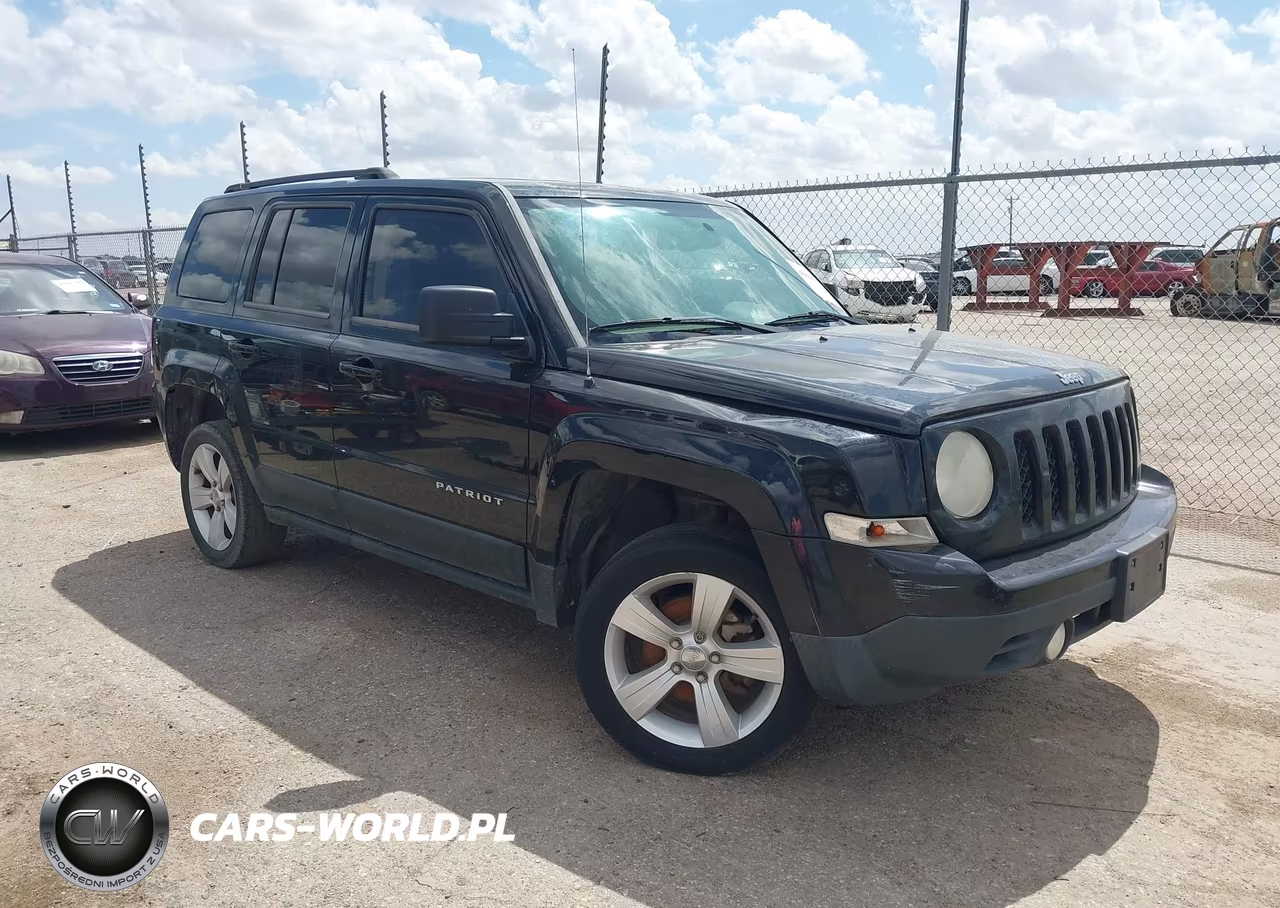 2014 Jeep Patriot Latitude – zdjęcie 1 z 14