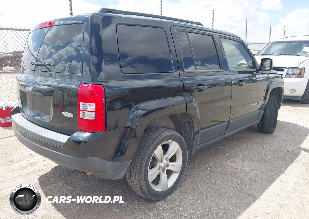 2014 Jeep Patriot Latitude VIN:1C4NJRFB8ED509253 - 4