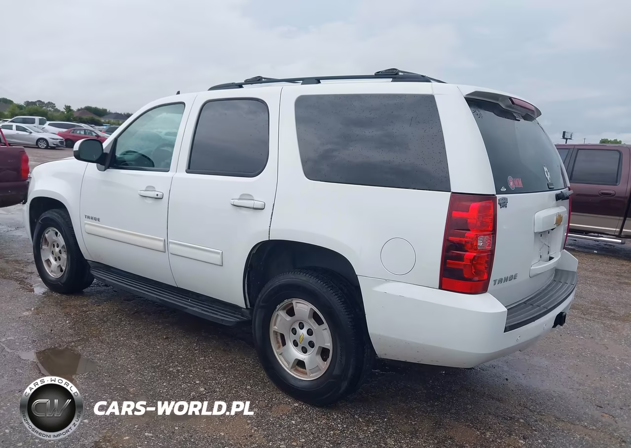 2014 Chevrolet Tahoe Lt VIN:1GNSCBE05ER226470 - 3