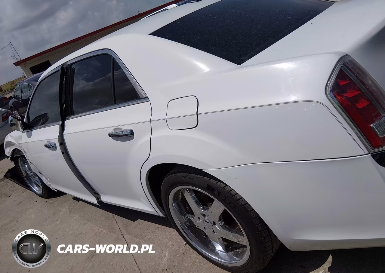 2011 Chrysler 300 Limited VIN:2C3CA5CG1BH585609 - 15