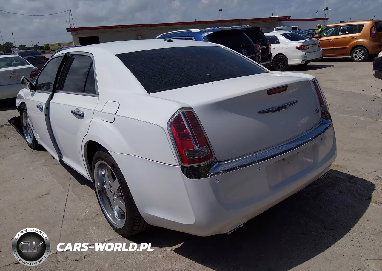 2011 Chrysler 300 Limited VIN:2C3CA5CG1BH585609 - 3