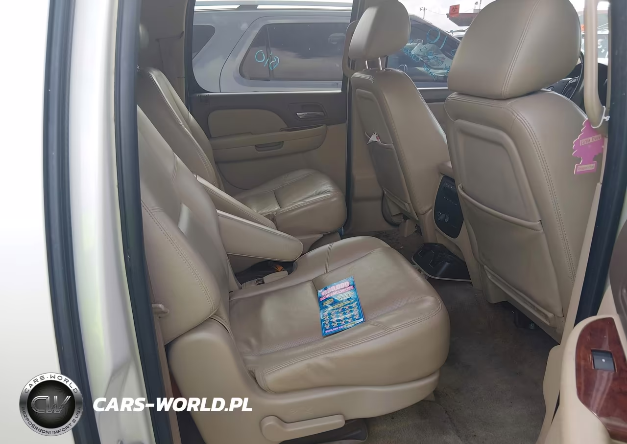 2010 Chevrolet Suburban 1500 Ltz VIN:1GNUKKE38AR251895 - 8