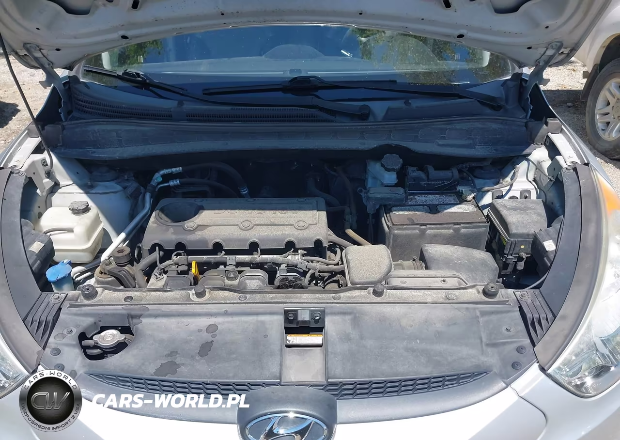 2010 Hyundai Tucson Gls VIN:KM8JUCAC5AU021810 - 10