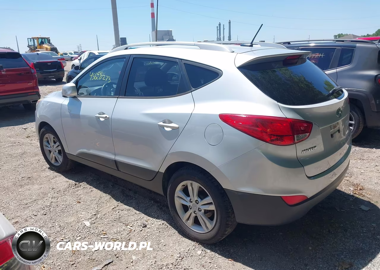 2010 Hyundai Tucson Gls VIN:KM8JUCAC5AU021810 - 3