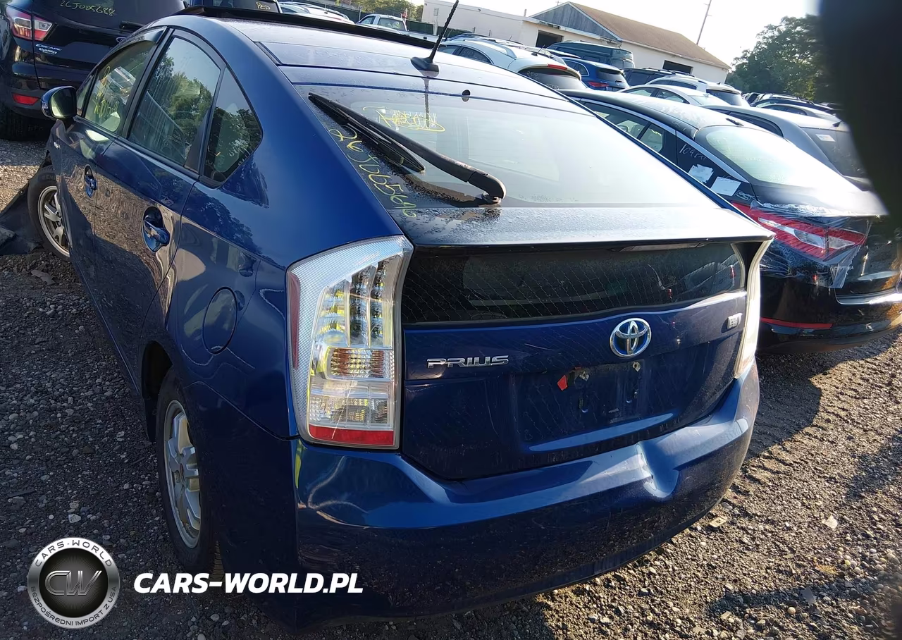 2011 Toyota Prius Four VIN:JTDKN3DU3B0312504 - 15