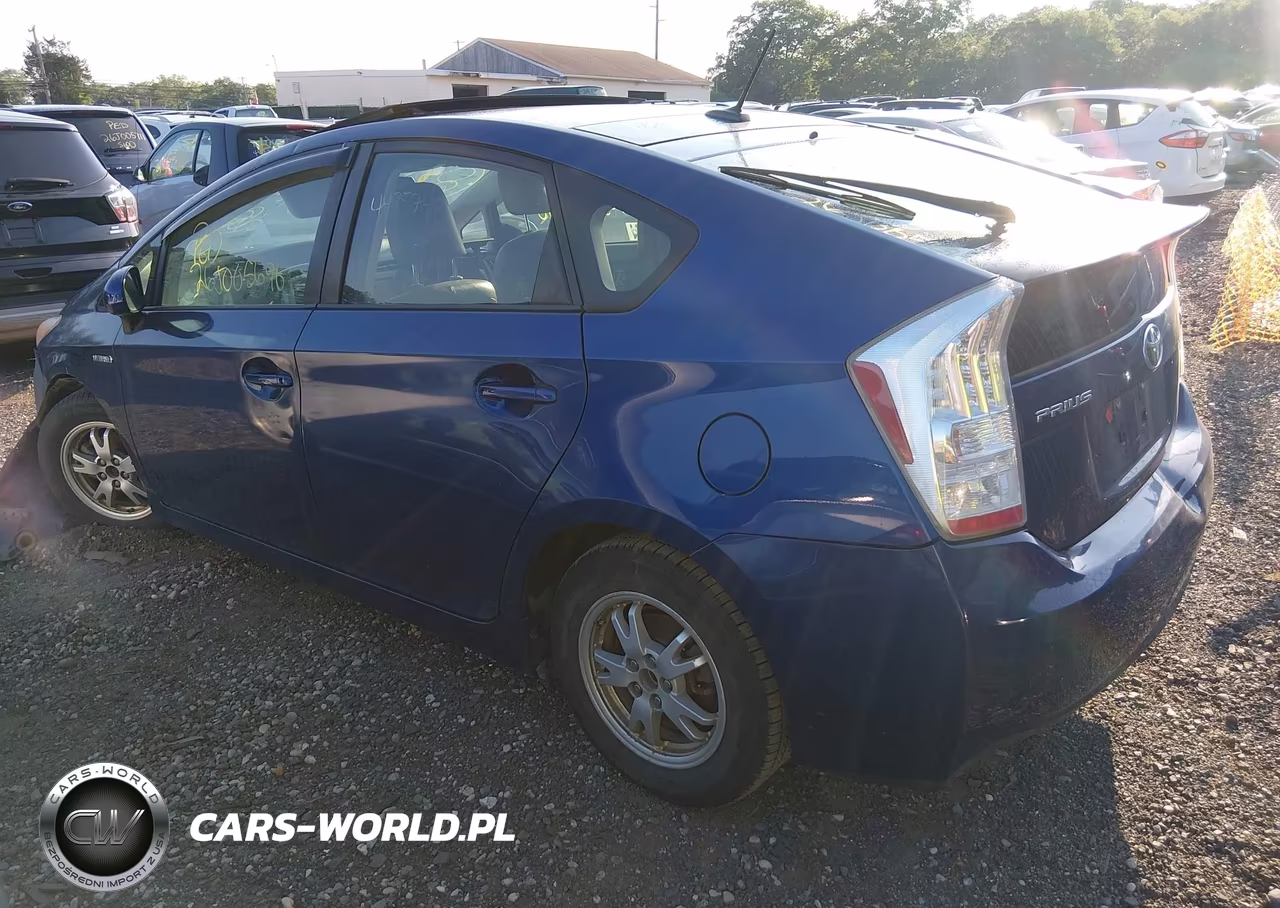2011 Toyota Prius Four VIN:JTDKN3DU3B0312504 - 3