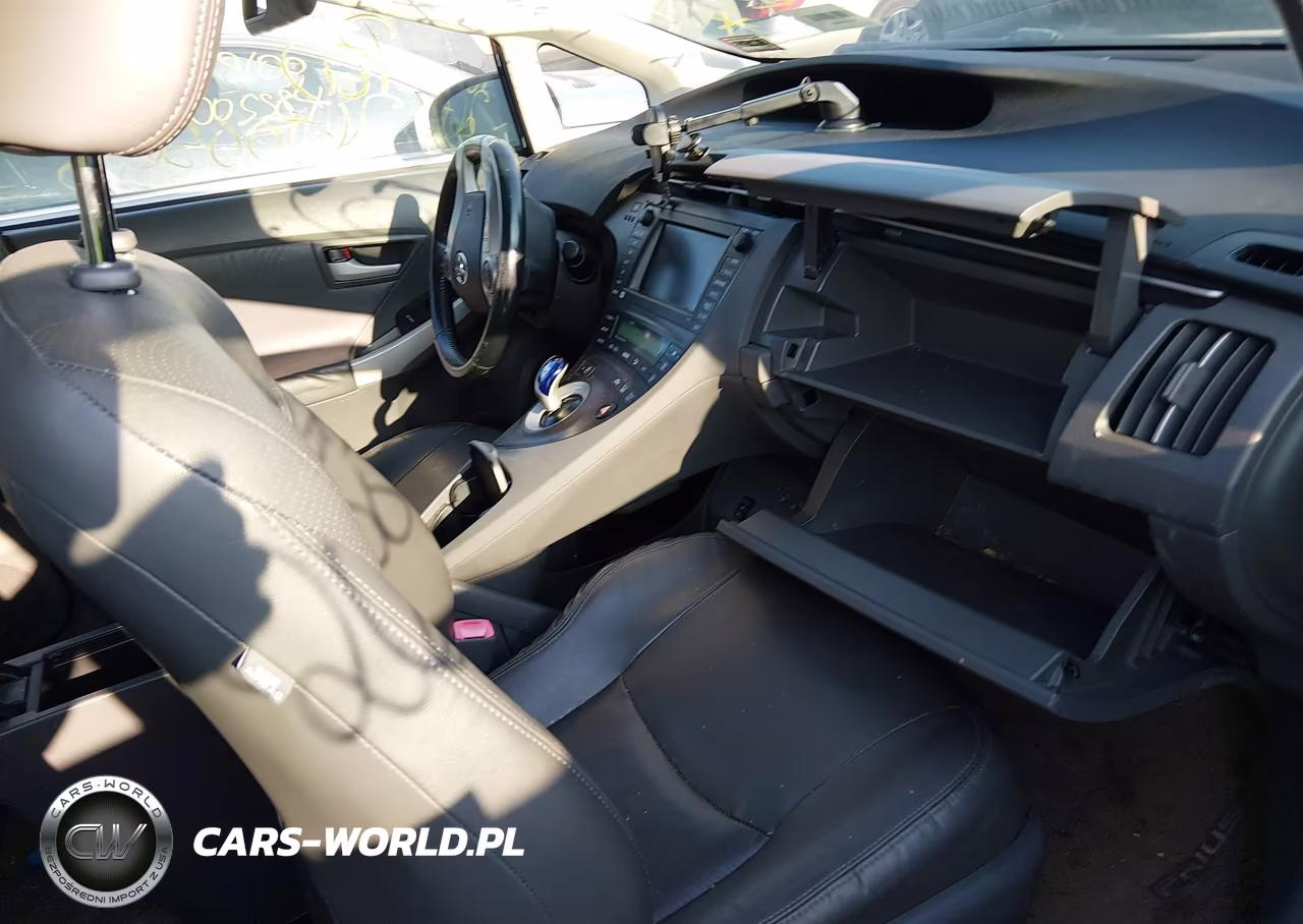 2011 Toyota Prius Four VIN:JTDKN3DU3B0312504 - 5