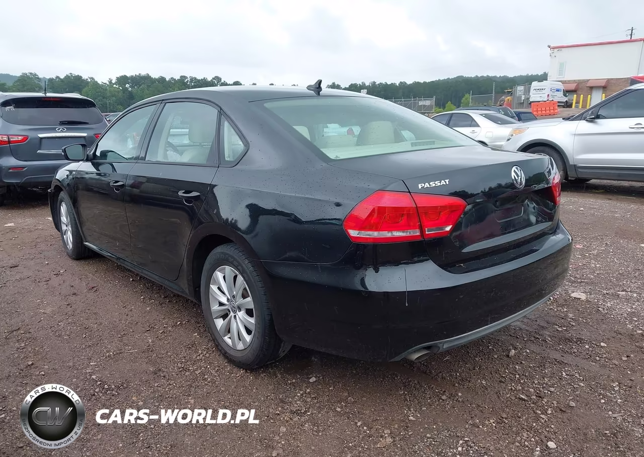 2013 Volkswagen Passat 2.5L Wolfsburg Edition VIN:1VWAH7A35DC144854 - 3