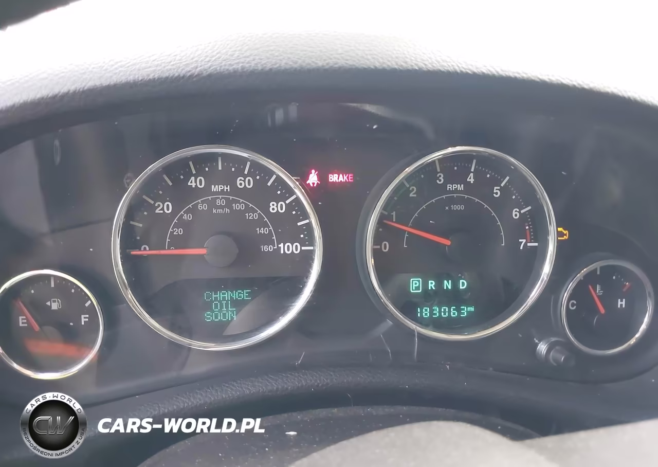 2015 Jeep Wrangler Unlimited Sahara VIN:1C4HJWEG3FL575869 - 7