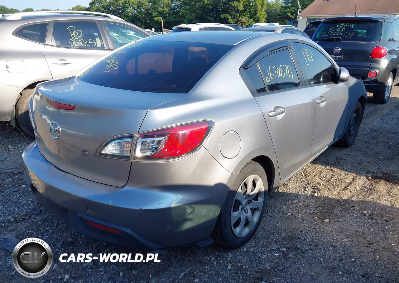 2011 Mazda Mazda3 I Sport VIN:JM1BL1UG1B1454669 - 4