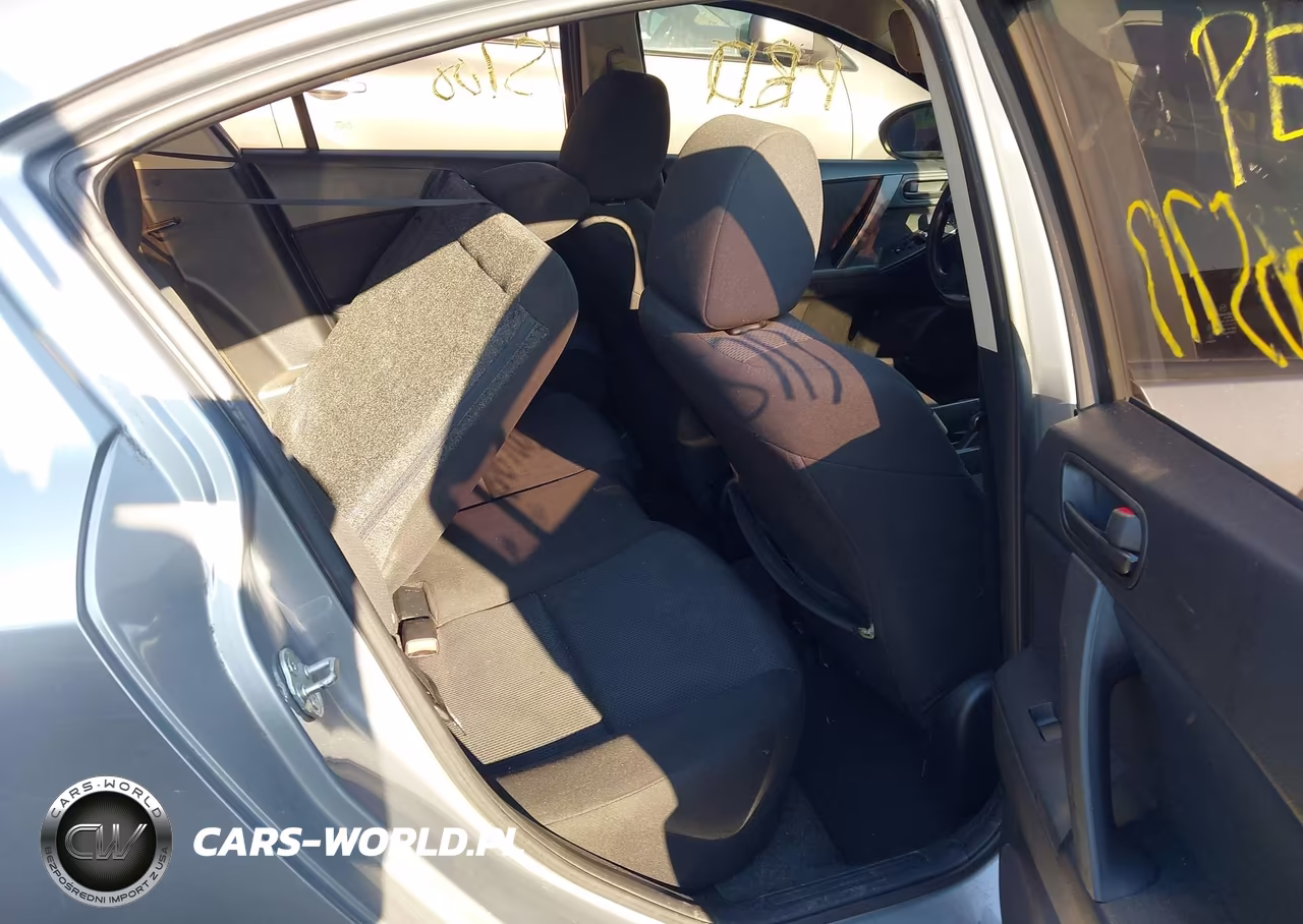 2011 Mazda Mazda3 I Sport VIN:JM1BL1UG1B1454669 - 8