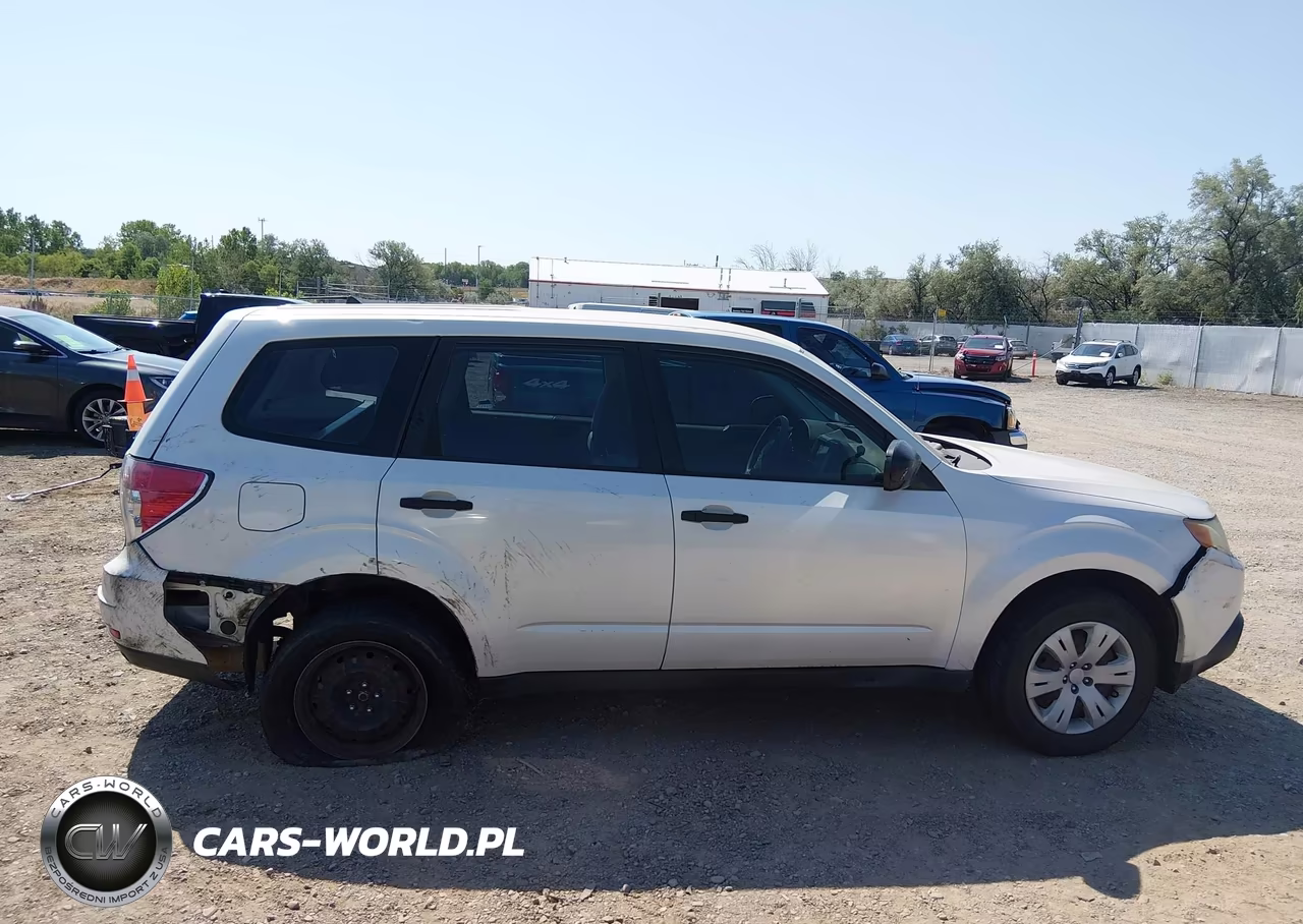 2010 Subaru Forester 2.5X VIN:JF2SH6AC8AH738145 - 12