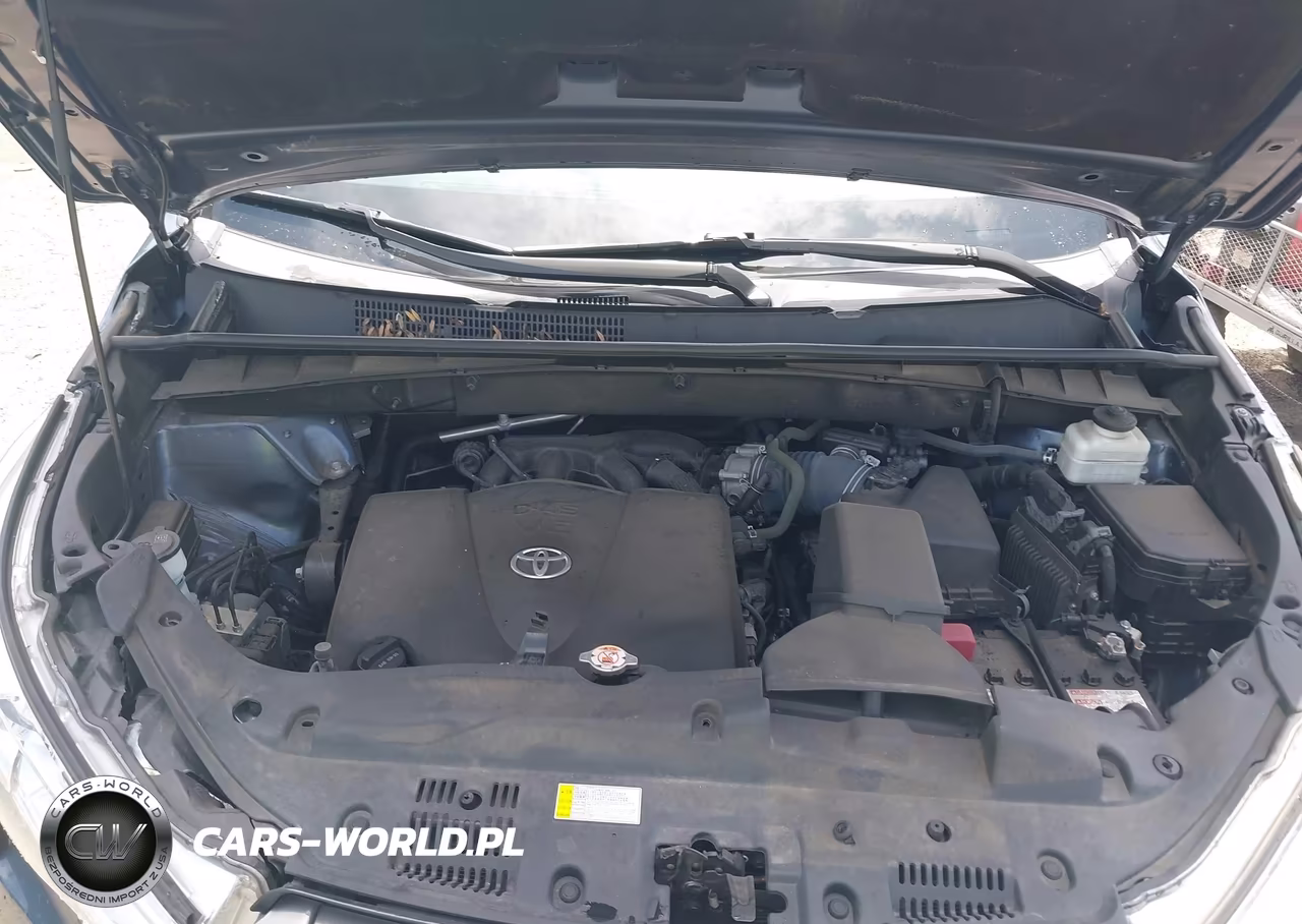 2019 Toyota Highlander Le Plus VIN:5TDBZRFHXKS731924 - 10