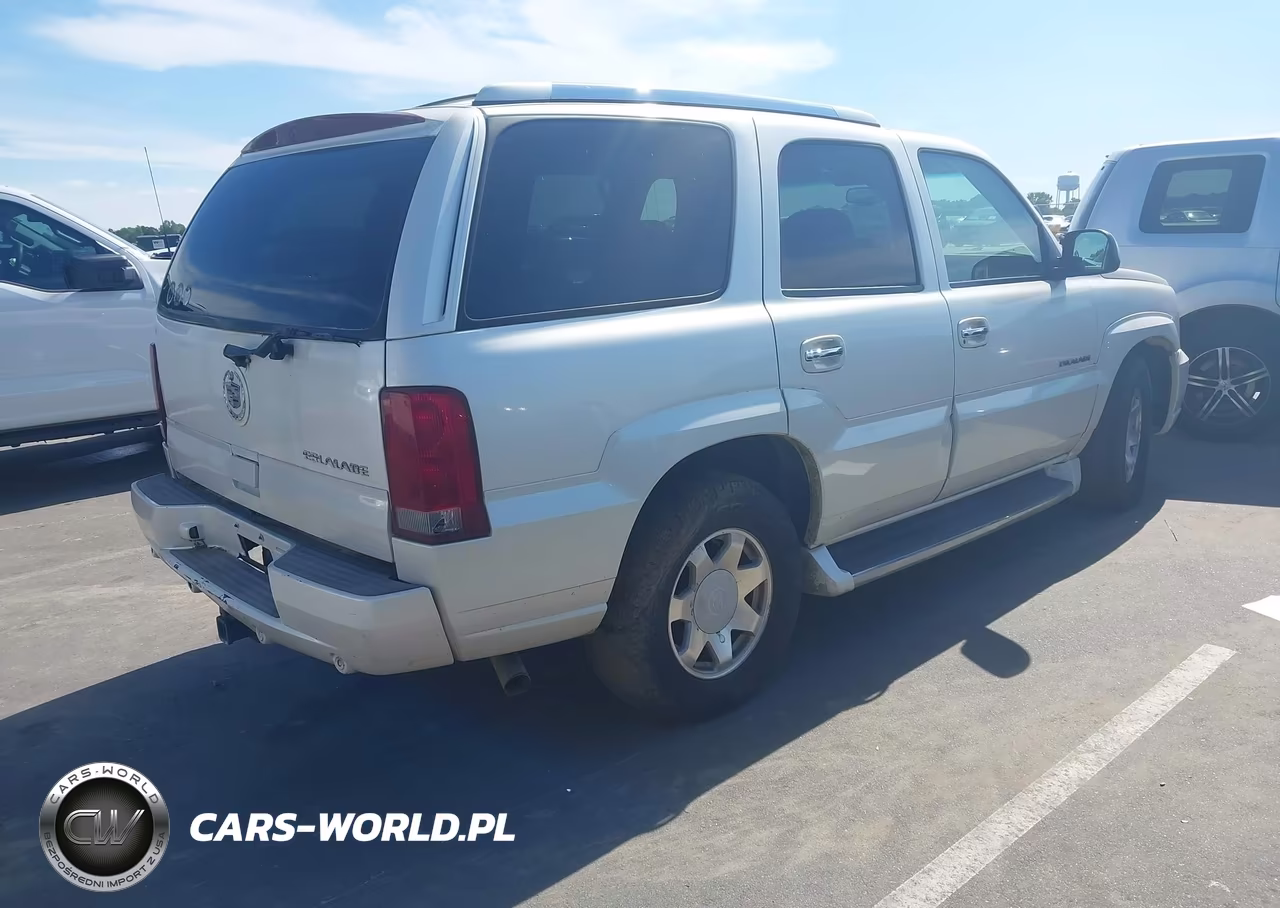 2003 Cadillac Escalade Standard VIN:1GYEC63T93R226988 - 4