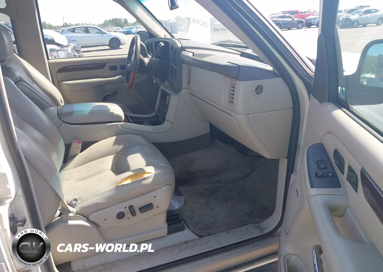 2003 Cadillac Escalade Standard VIN:1GYEC63T93R226988 - 5