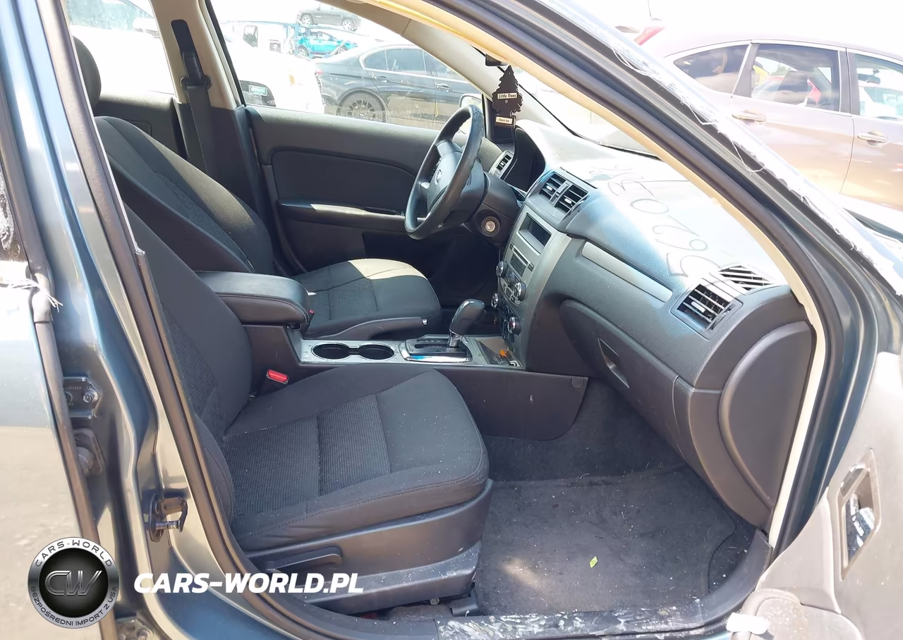 2012 Ford Fusion Se VIN:3FAHP0HA8CR105097 - 5