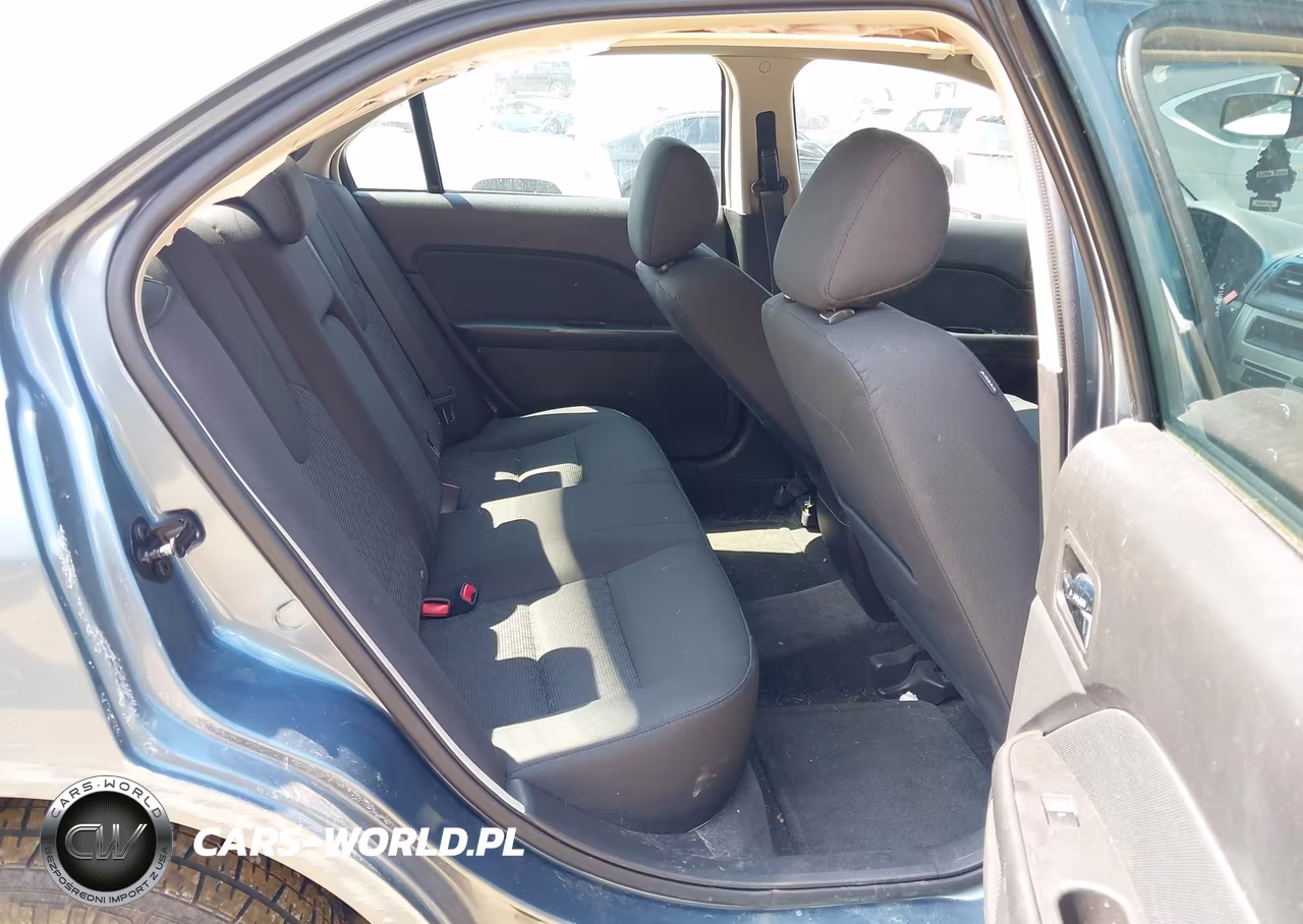 2012 Ford Fusion Se VIN:3FAHP0HA8CR105097 - 8