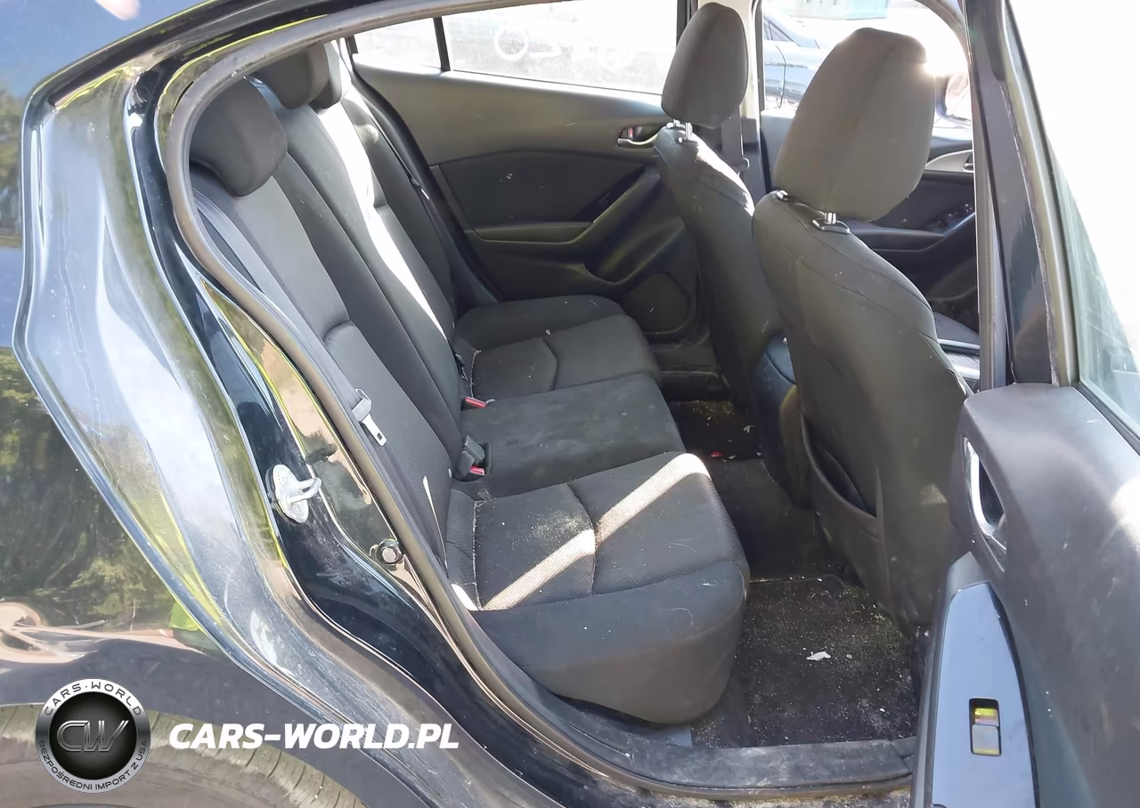 2018 Mazda Mazda3 Sport VIN:3MZBN1U73JM223135 - 8