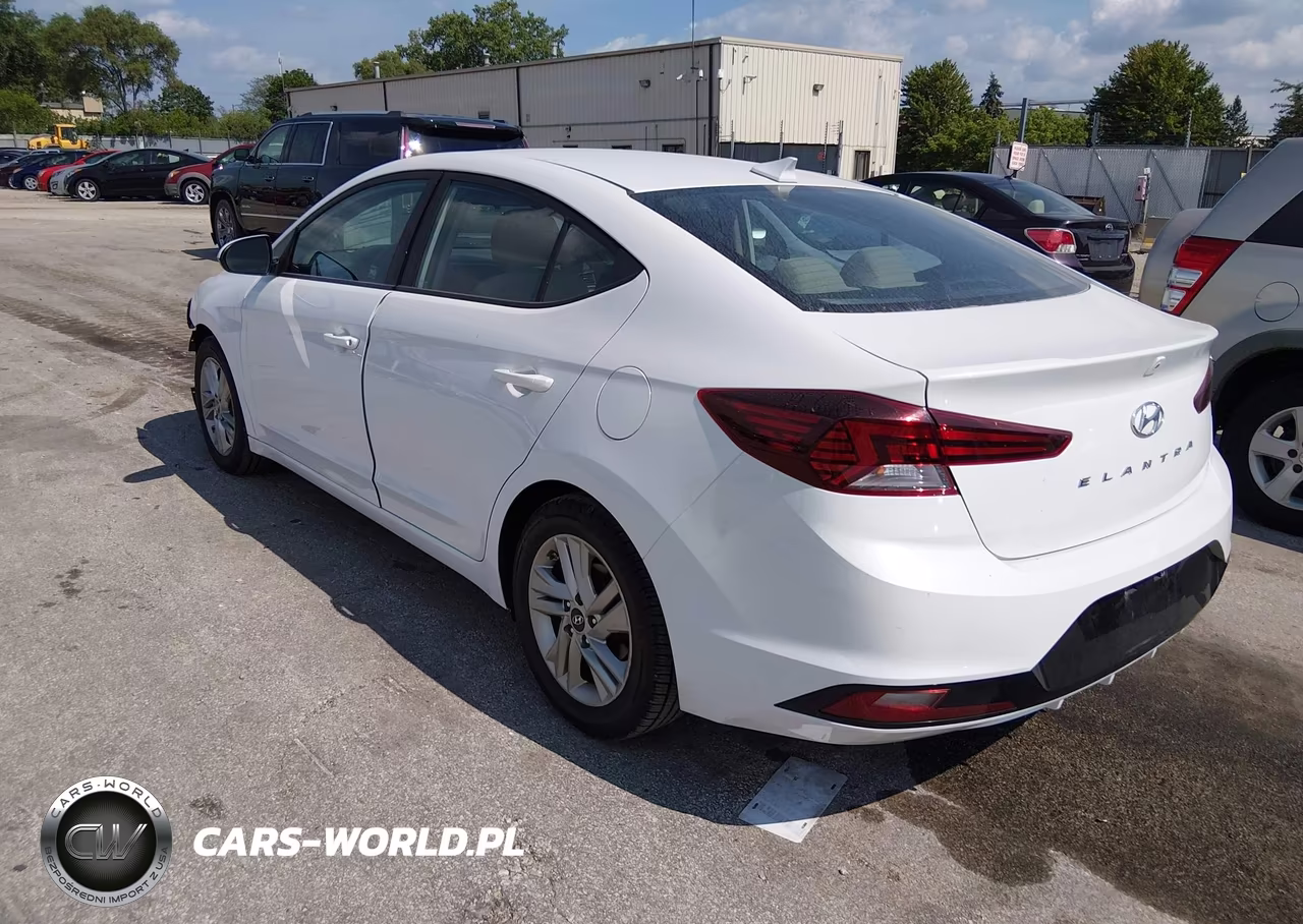 2019 Hyundai Elantra Sel VIN:5NPD84LF5KH486084 - 3