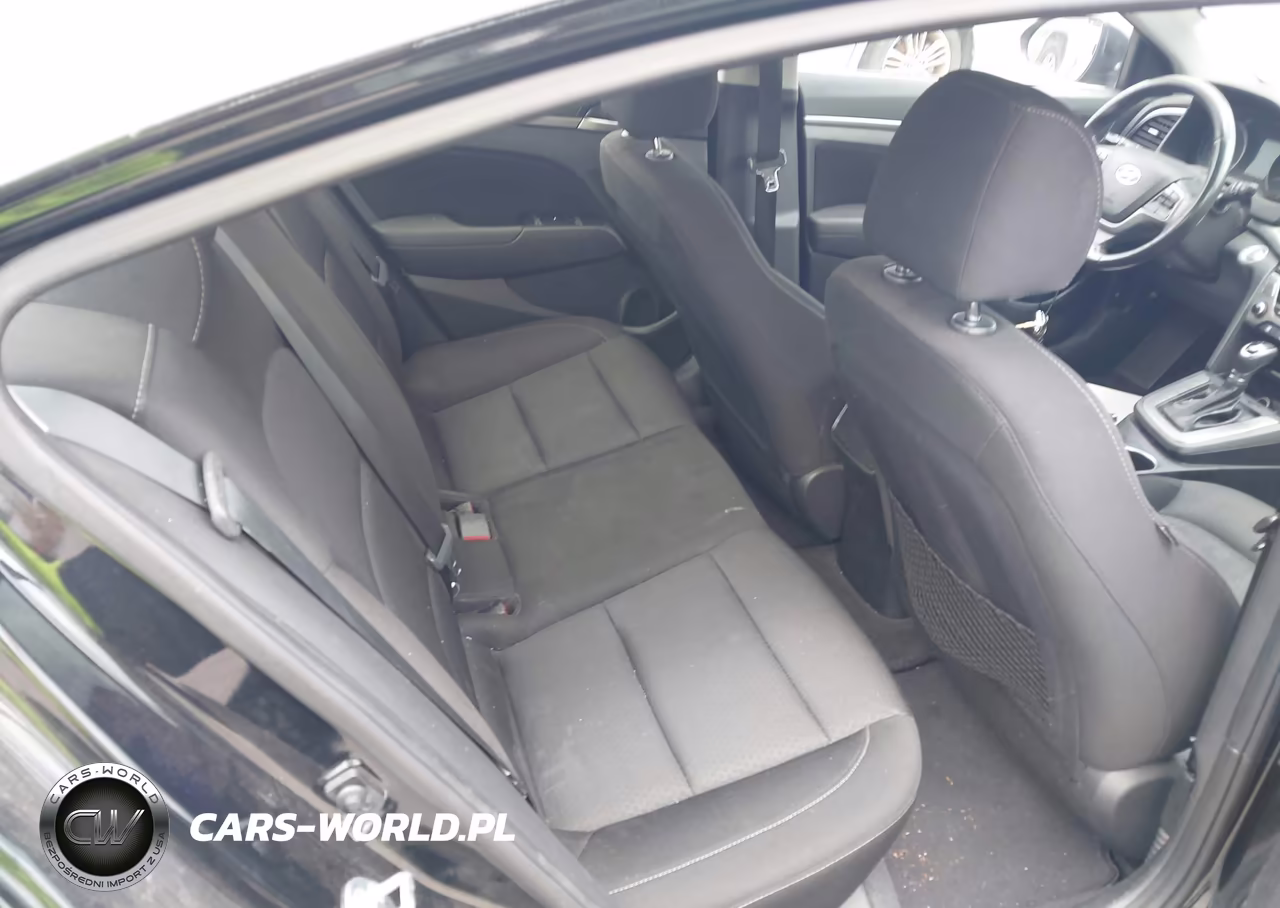 2018 Hyundai Elantra Value Edition VIN:5NPD84LF1JH384098 - 8
