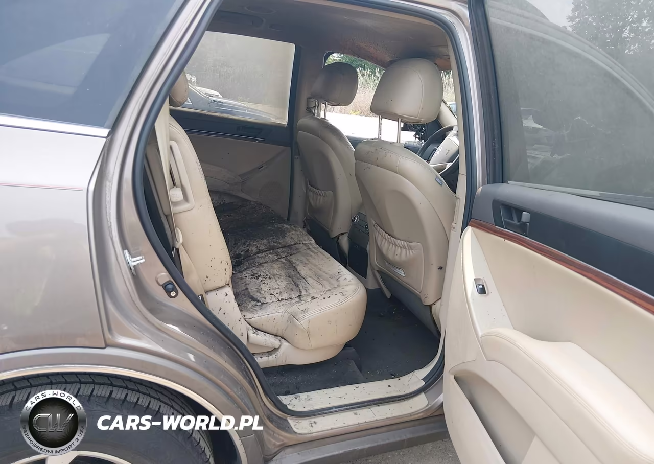 2010 Hyundai Veracruz Gls VIN:KM8NU4CC2AU108956 - 8