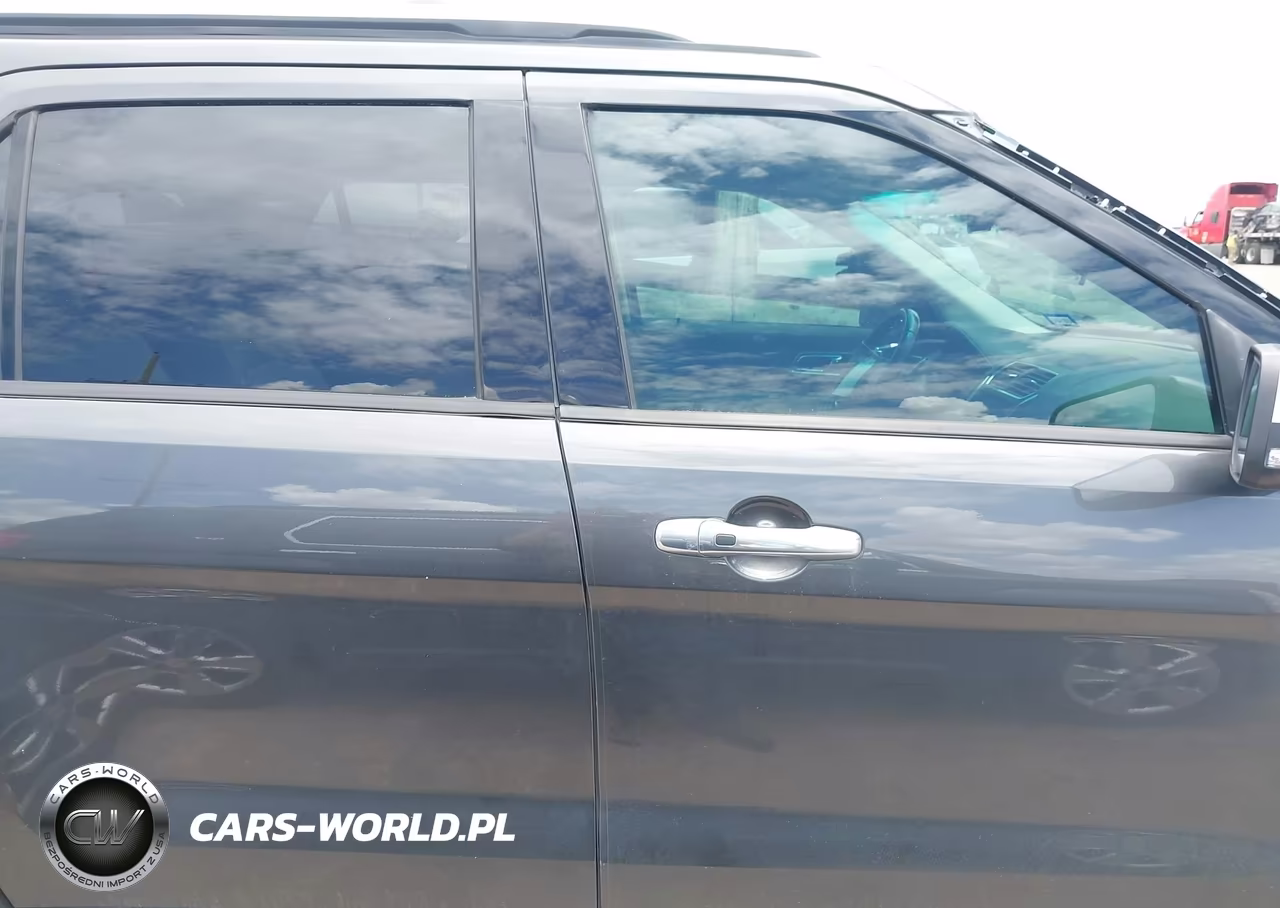 2016 Ford Explorer Platinum VIN:1FM5K8HT3GGD01839 - 13