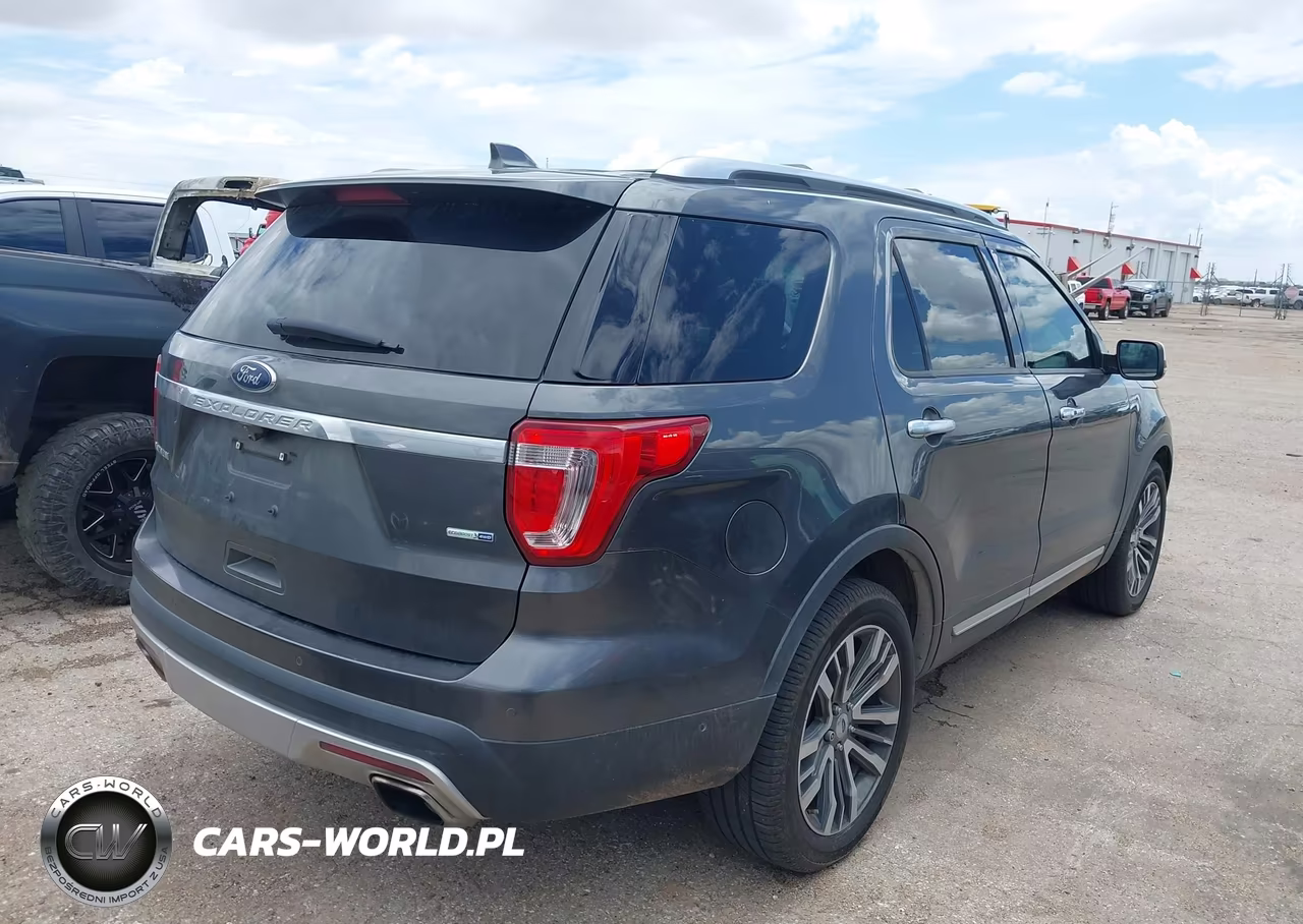 2016 Ford Explorer Platinum VIN:1FM5K8HT3GGD01839 - 4