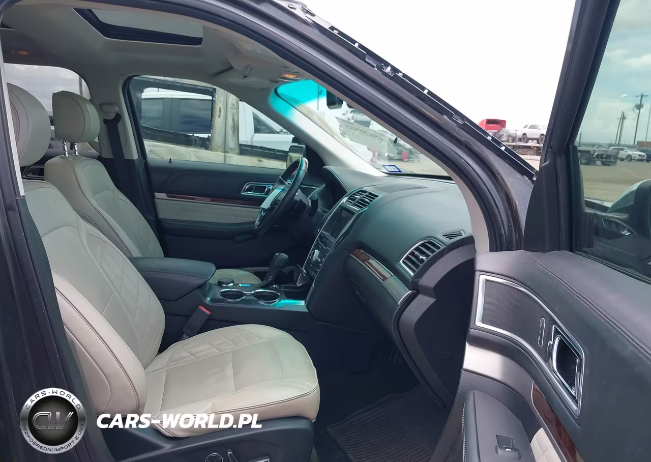 2016 Ford Explorer Platinum VIN:1FM5K8HT3GGD01839 - 5