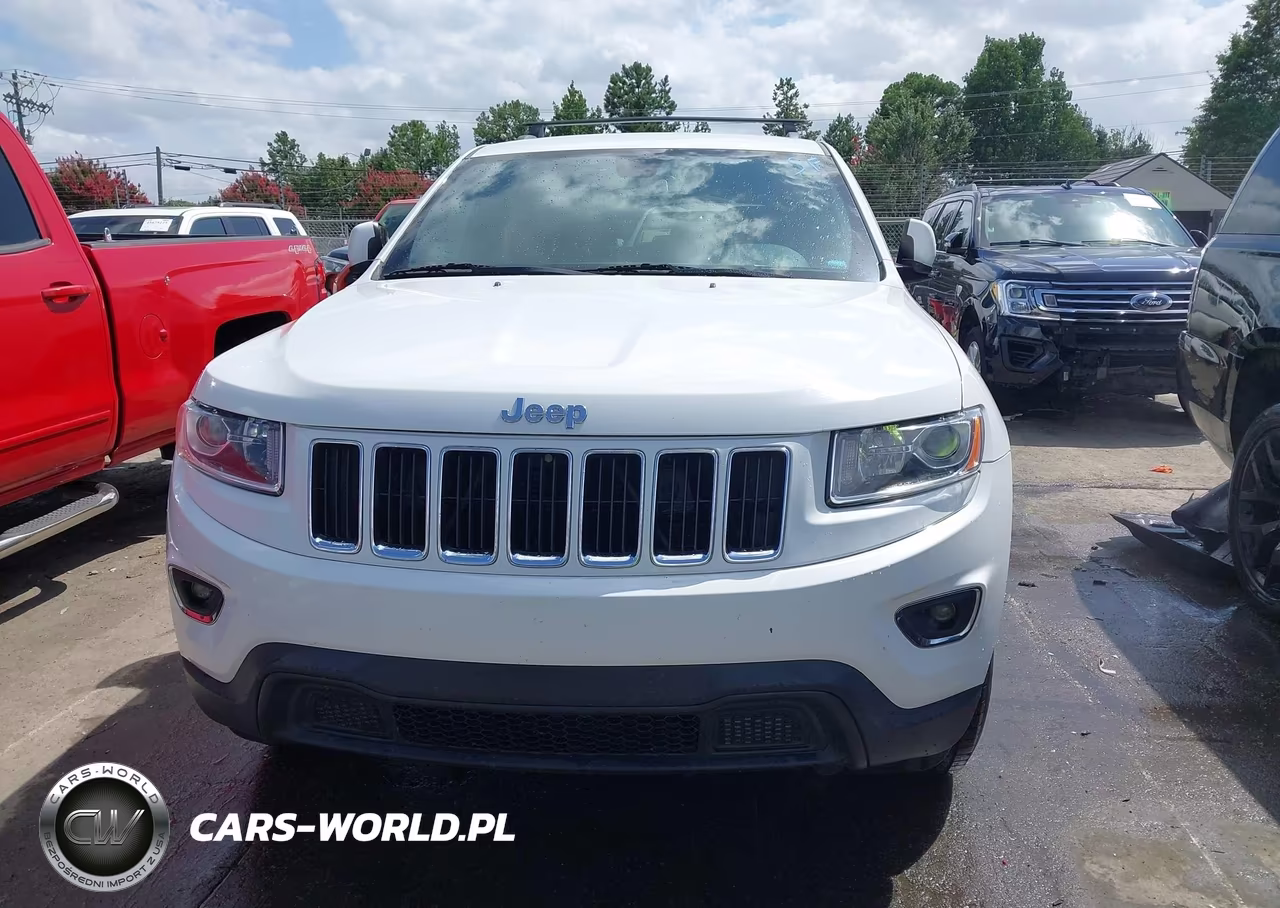 2015 Jeep Grand Cherokee Laredo VIN:1C4RJEAG7FC707004 - 12