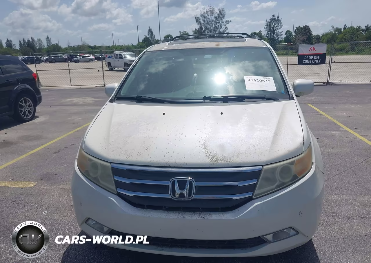2013 Honda Odyssey Touring-Touring Elite VIN:5FNRL5H93DB081792 - 12