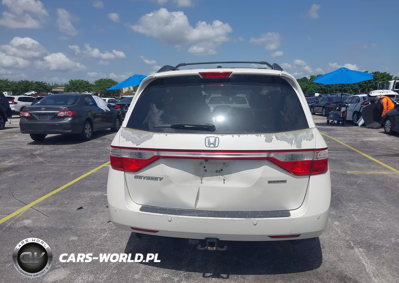 2013 Honda Odyssey Touring-Touring Elite VIN:5FNRL5H93DB081792 - 6