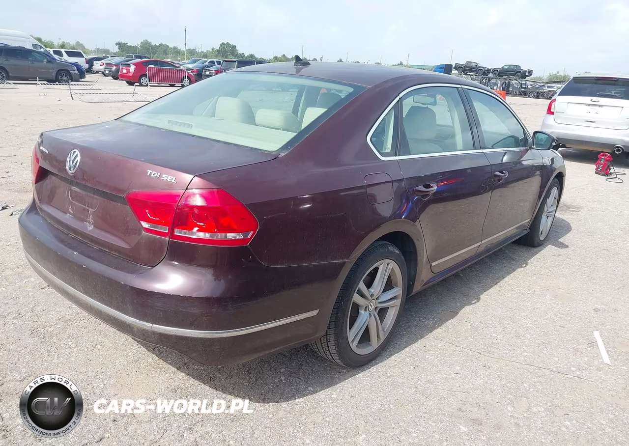2013 Volkswagen Passat 2.0L Tdi Sel Premium VIN:1VWCN7A33DC058900 - 4