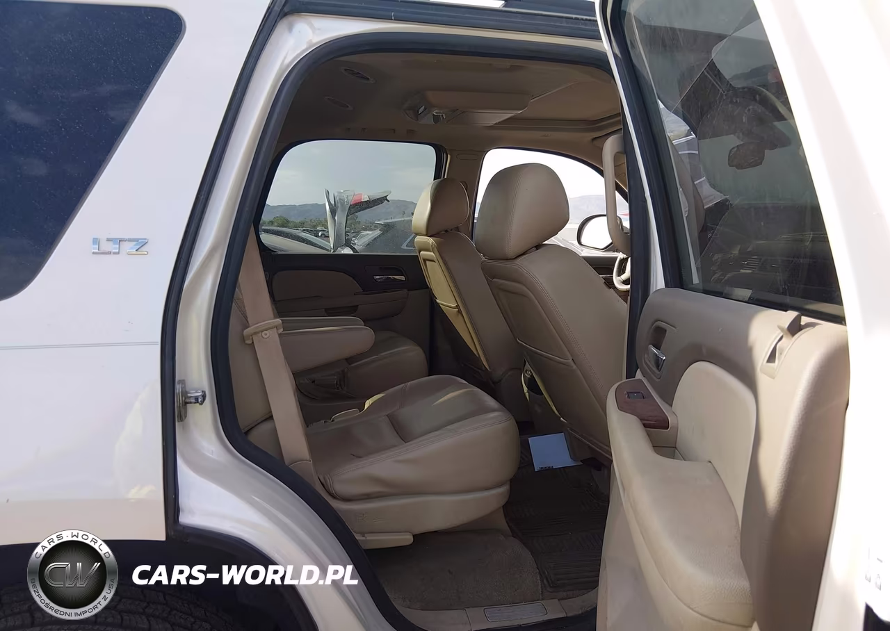 2013 Chevrolet Tahoe Ltz VIN:1GNSKCE03DR216608 - 8