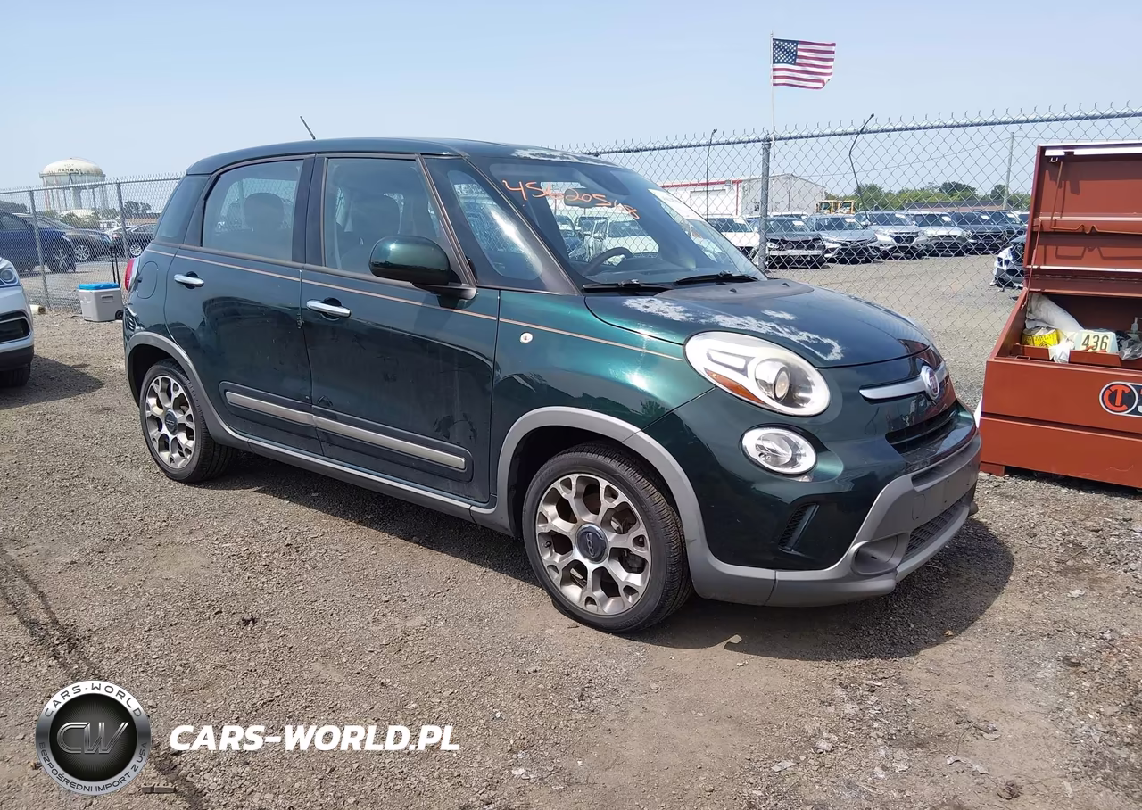 2014 Fiat 500L Trekking – zdjęcie 1 z 11