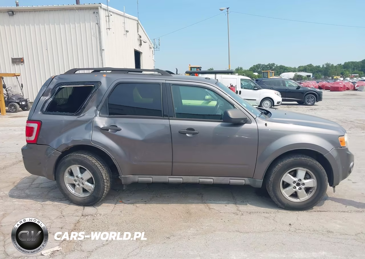 2009 Ford Escape Xlt VIN:1FMCU03769KB21560 - 13