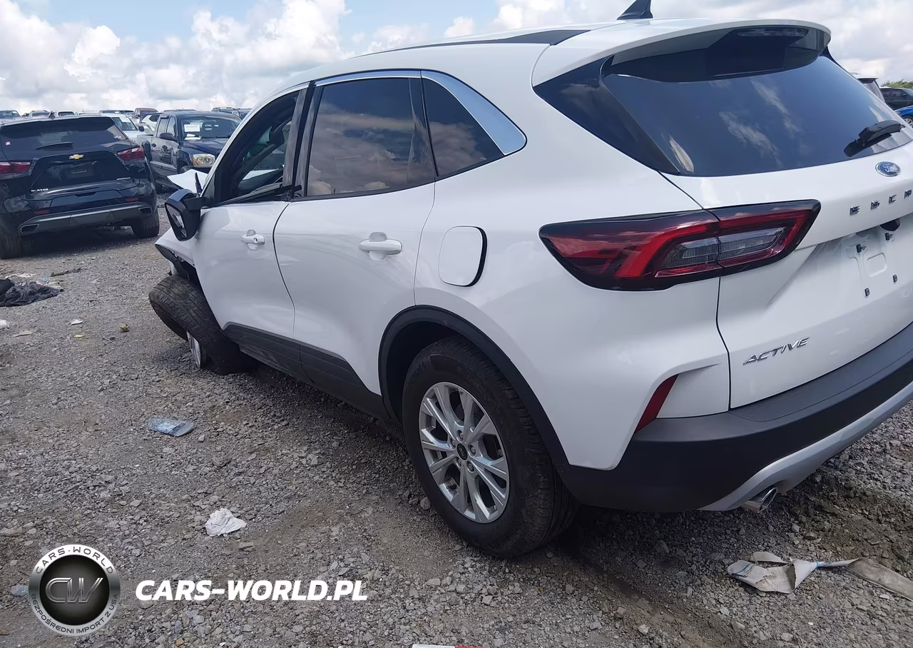 2024 Ford Escape Active VIN:1FMCU9GN5RUB15945 - 3