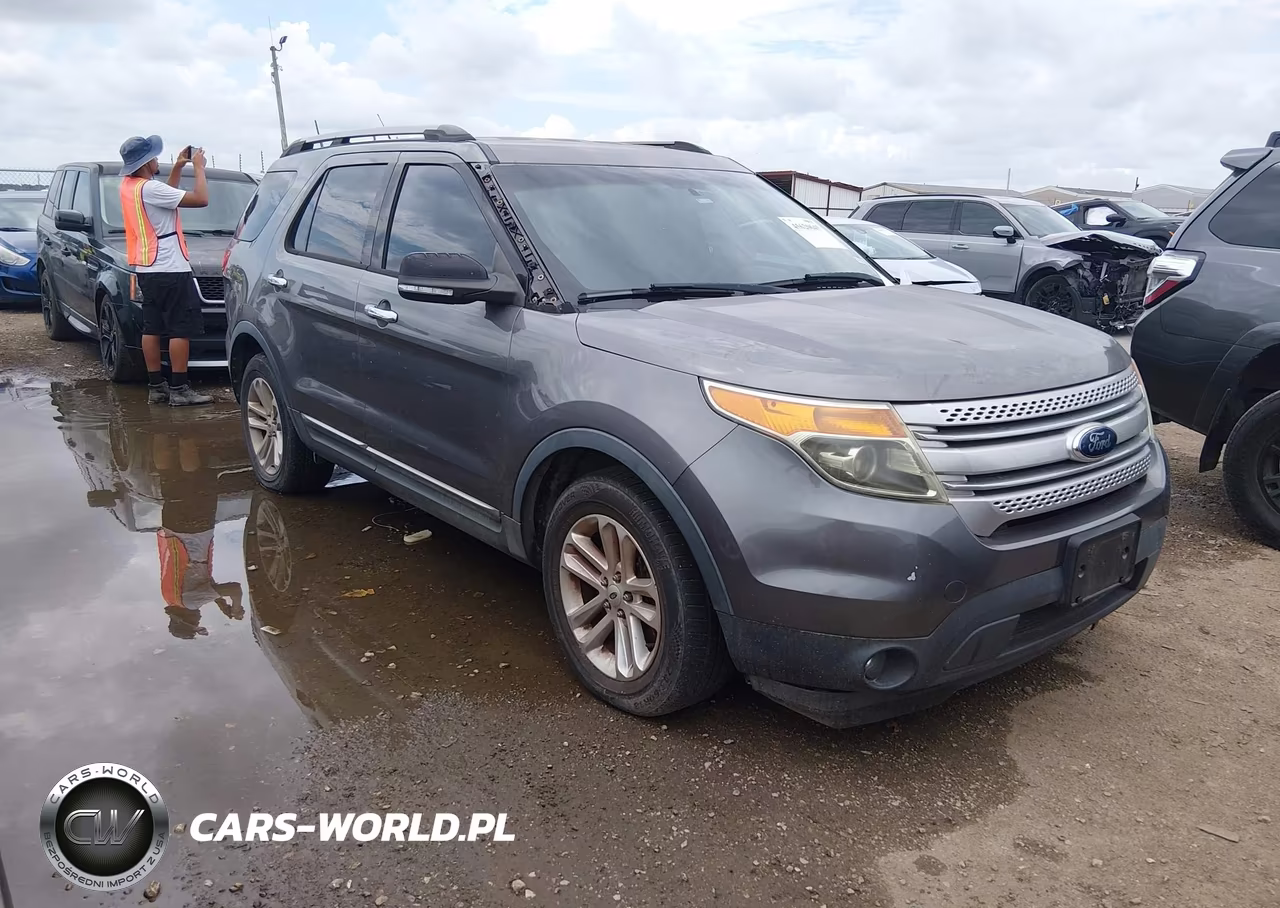 2014 Ford Explorer Xlt – zdjęcie 1 z 16