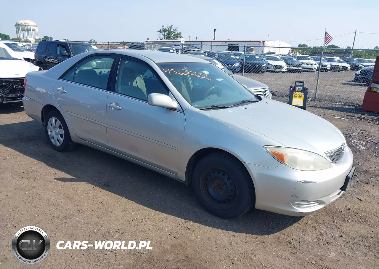 2003 Toyota Camry Le – zdjęcie 1 z 11
