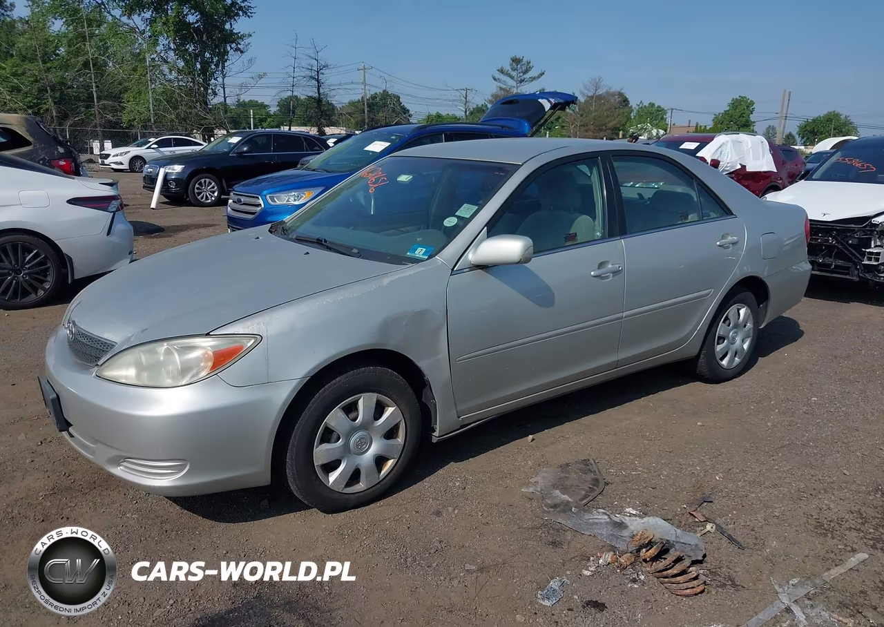 2003 Toyota Camry Le VIN:4T1BE32K03U748671 - 2