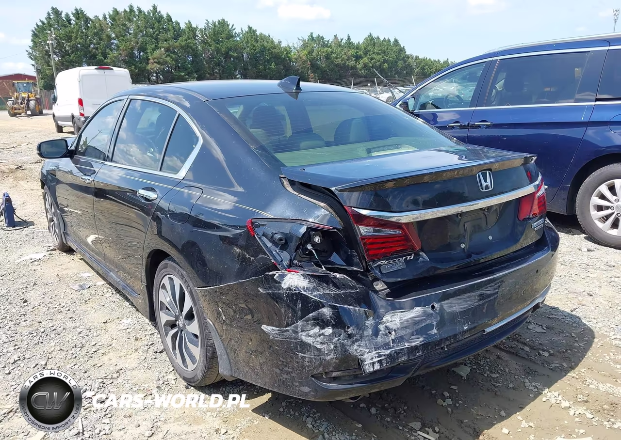 2017 Honda Accord Hybrid Touring VIN:JHMCR6F73HC029155 - 3