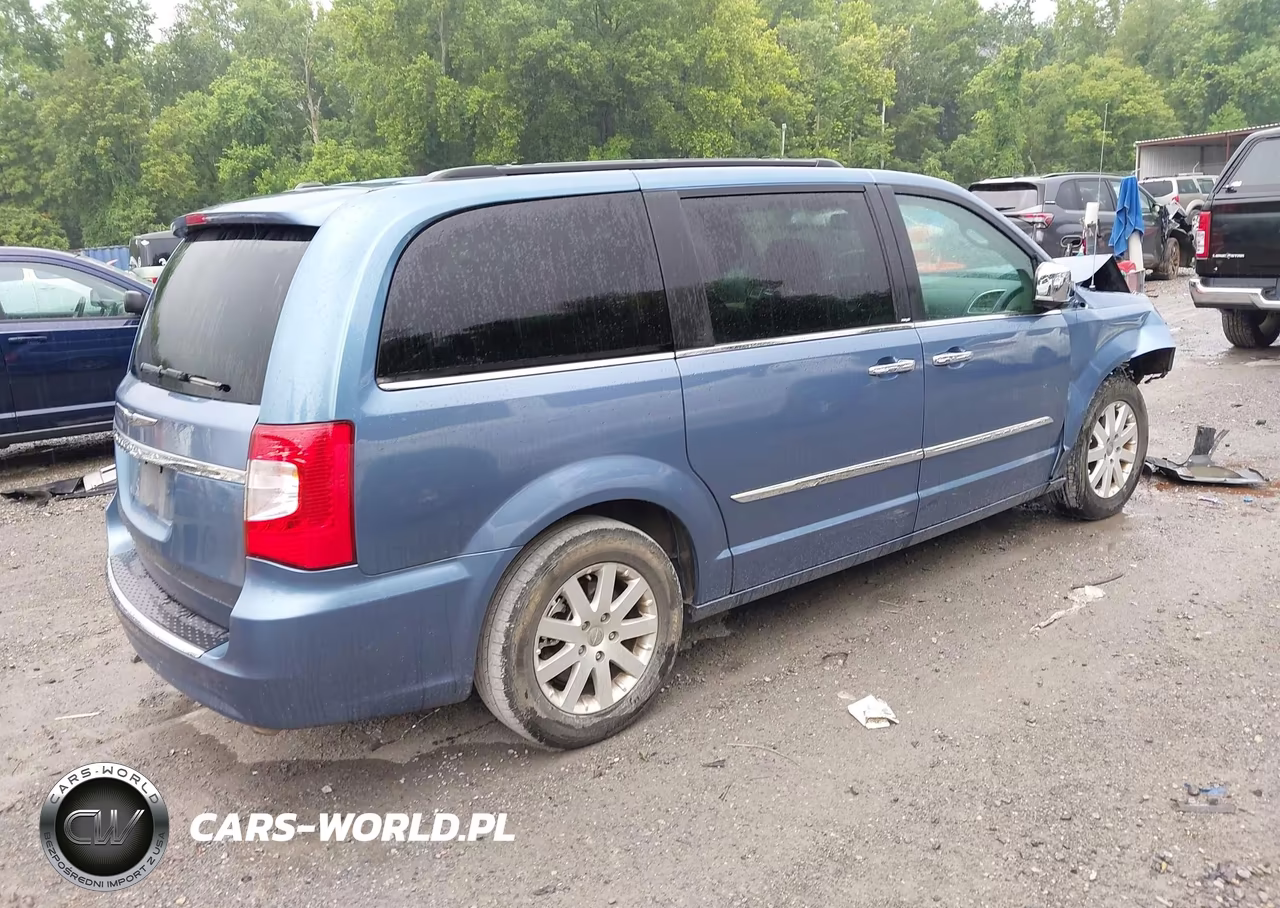 2012 Chrysler Town & Country Touring-L VIN:2C4RC1CG7CR170931 - 4